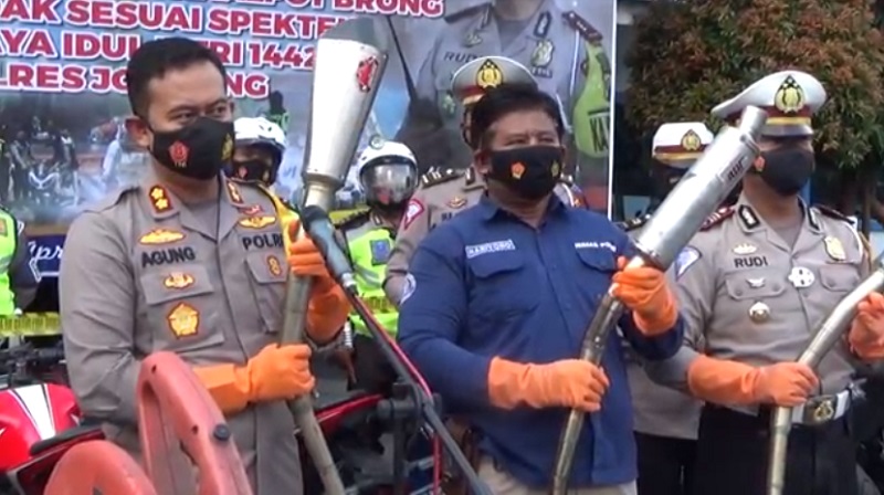Antisipasi Konvoi Malam Takbiran, Polres Jombang Tahan Motor Knalpot Brong