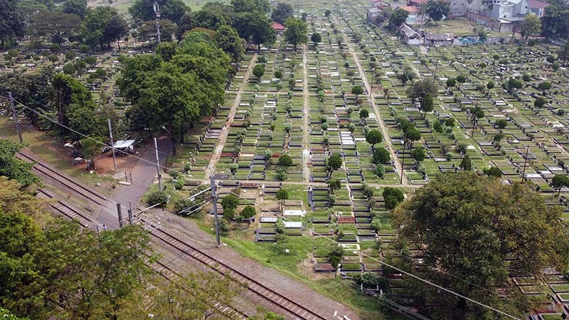 Ziarah Makam Dilarang, TPU Tanah Kusir Sepi - Bagian 3
