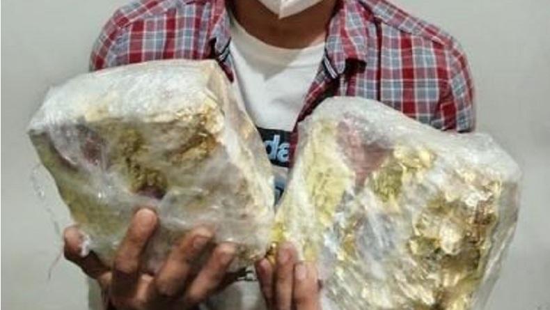 title Polda Kepri Tangkap 2 Pria Kasus Narkoba, Barang Bukti 2 Kg Sabu Polda Kepri Tangkap 2 Pria Kasus Narkoba, Barang Bukti 2 Kg Sabu