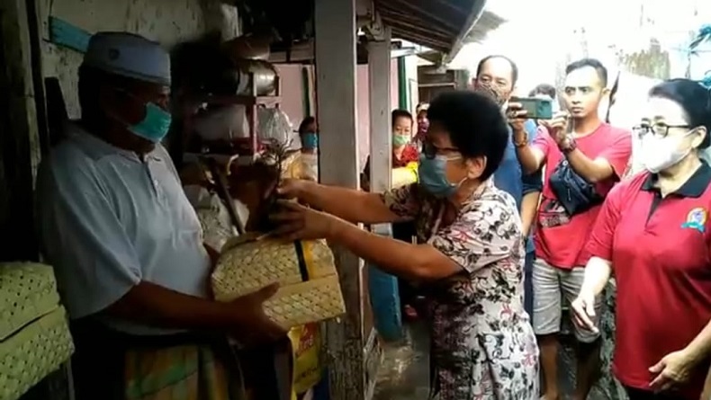 Potret Toleransi, Umat Kristiani Ciamis Berbagi Ketupat Lebaran dan Opor Ayam