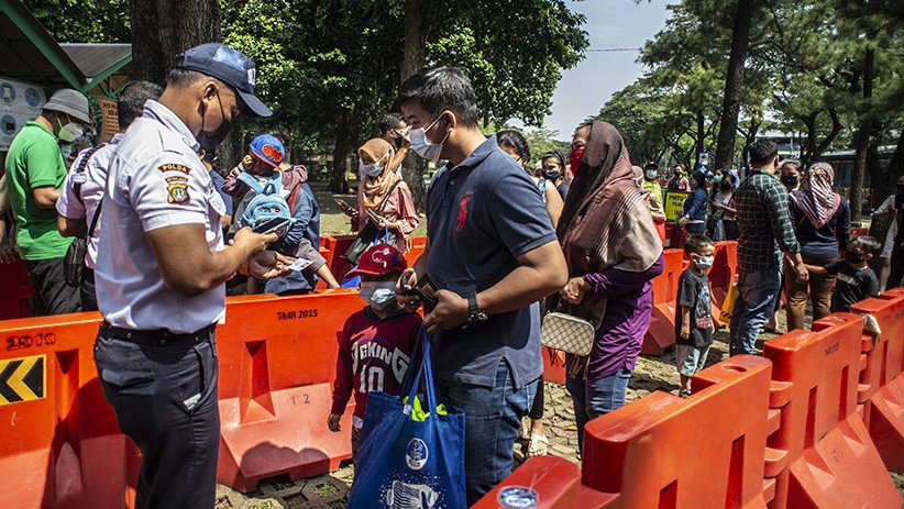Warga Ber-KTP DKI Jakarta Liburan ke Taman Margasatwa Ragunan - Bagian 3