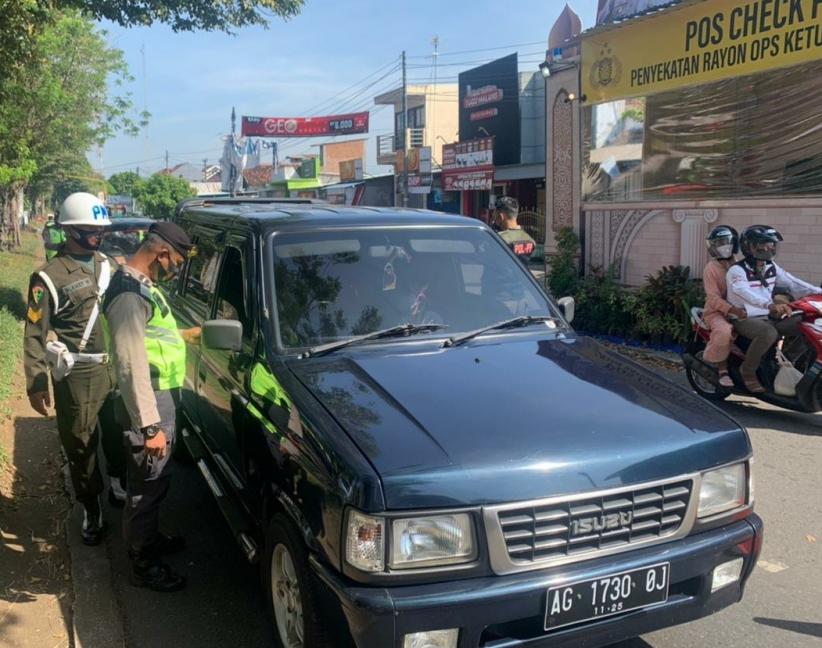 3.760 Kendaraan Terjaring Penyekatan di Perbatasan Blitar-Malang, 1.326 Diputar Balik