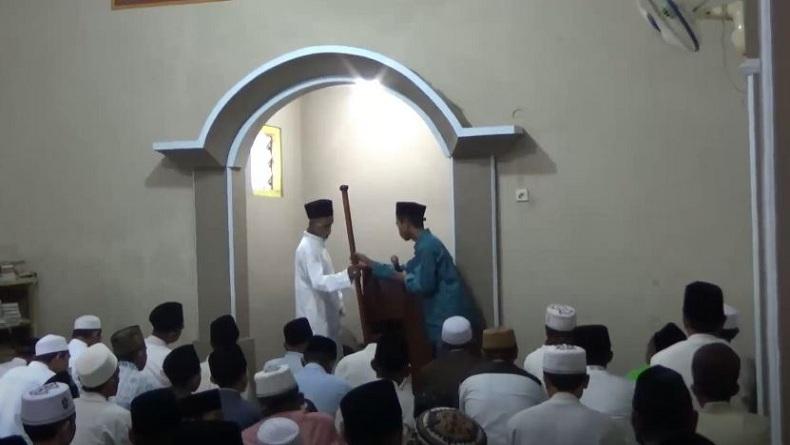 Beda Sehari dengan Pemerintah, Muslim Aboge Probolinggo Baru Lebaran Hari Ini Beda Sehari dengan Pemerintah, Muslim Aboge Probolinggo Baru Lebaran Hari Ini