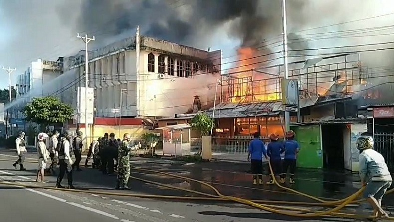 Kebakaran Gedung Balai Wartawan PWI Sulut, Polisi Masih Selidiki Sumber Api