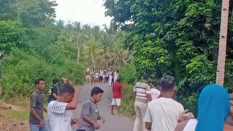 title 2 Warga Antarkampung di Tidore Tawuran, Polisi: Hari Ini Akan Didamaikan 2 Warga Antarkampung di Tidore Tawuran, Polisi: Hari Ini Akan Didamaikan