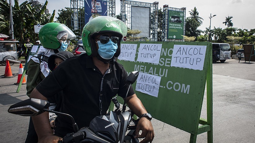Disemprot Disinfektan, Kawasan Pantai Ancol Tutup Sehari - Bagian 1