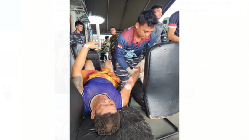 Kapal Nelayan Terbakar di Tengah Laut Natuna, 27 ABK Diselamatkan TNI AL - Bagian 4