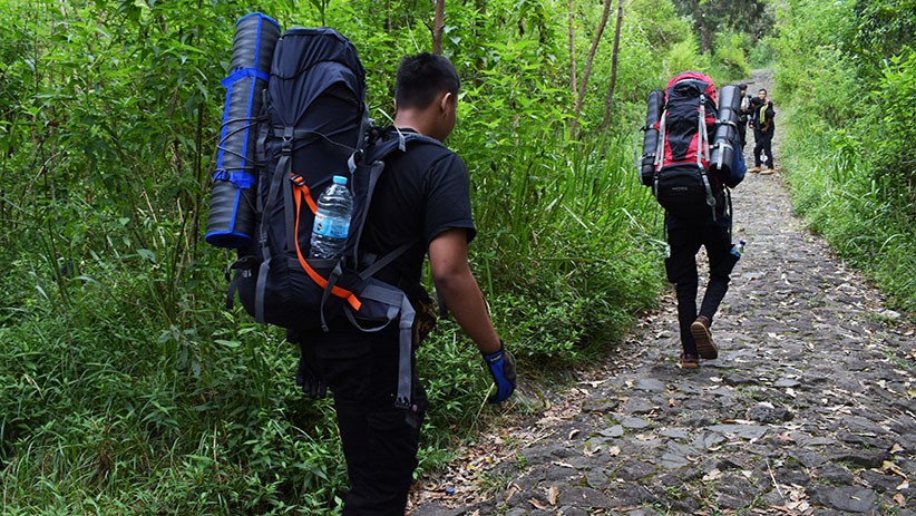 Gunung Lawu Kembali Didatangi Pendaki usai Lebaran - Bagian 2