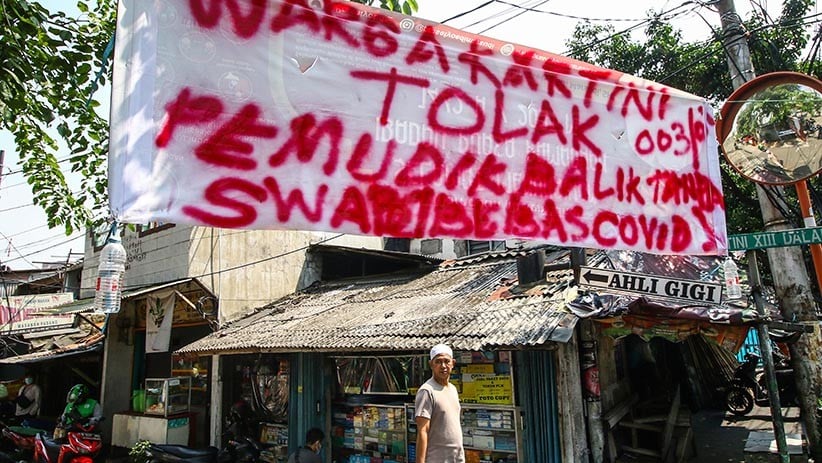 Spanduk Tolak Pemudik Tanpa Hasil Negatif Covid Bertebaran di Jakarta - Bagian 2