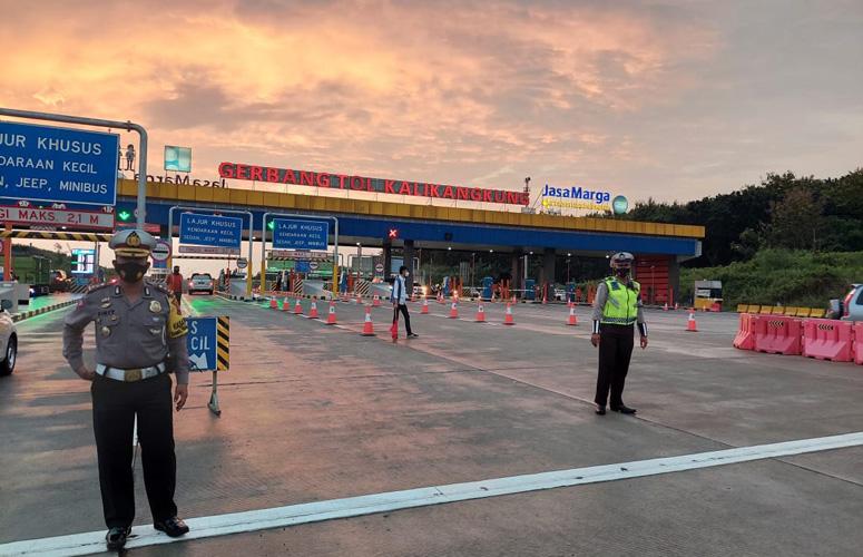 Arus Balik, Kendaraan Pemudik Masuk GT Kalikangkung Semarang Wajib Lakukan Ini