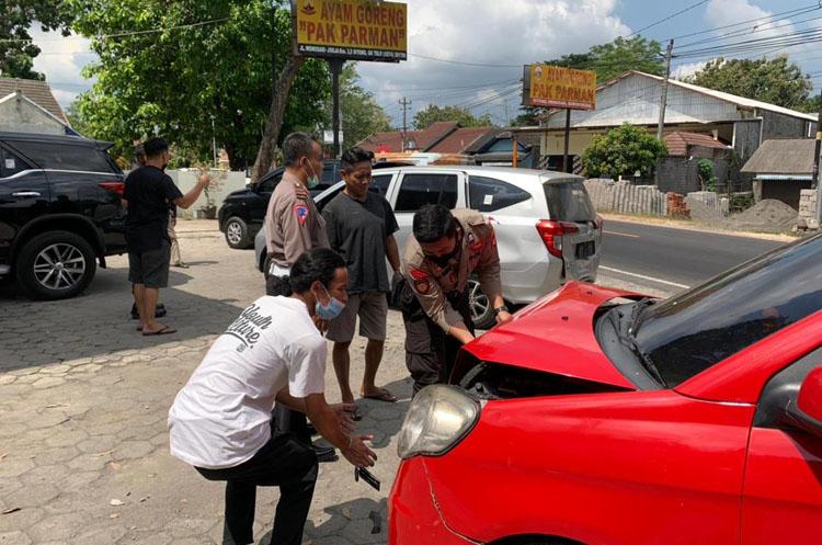 Libatkan 4 Mobil, Kecelakaan Karambol Terjadi di Gunungkidul 
