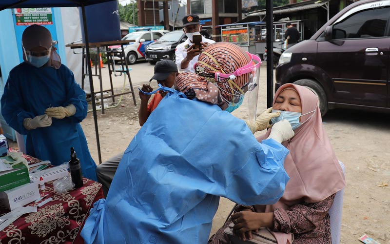 Tak Miliki Surat Bebas Covid-19, Pengendara Wajib Swab Antigen di Posko Penyekatan Bojongsari Depok  - Bagian 3