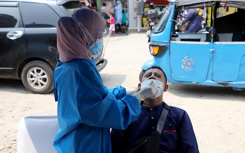 Tak Miliki Surat Bebas Covid-19, Pengendara Wajib Swab Antigen di Posko Penyekatan Bojongsari Depok  - Bagian 4