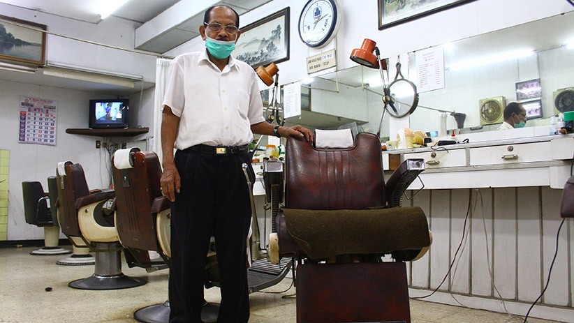 Potret Pangkas Rambut Tertua di Malang, Bediri Sejak Tahun 1965 - Bagian 2