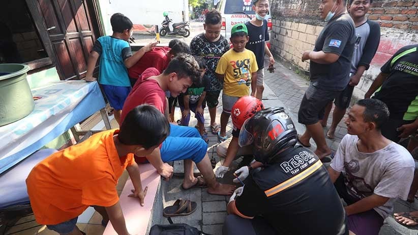 Rumah di Permukiman Padat Penduduk Kota Surabaya Ludes Terbakar - Bagian 4