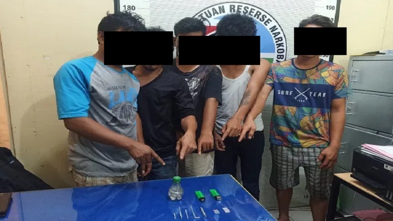 title Pesta Sabu, 5 Pemuda di Ajibata Toba Ditangkap Polisi Pesta Sabu, 5 Pemuda di Ajibata Toba Ditangkap Polisi