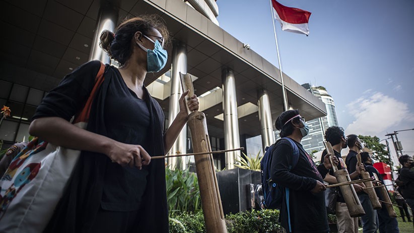 Aksi Teatrikal Kentongan Dukung 75 Pegawai KPK - Bagian 2