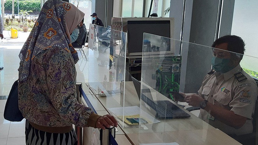 Pekerja Migran Indonesia Pulang dari Malaysia Melalui PLBN Entikong - Bagian 2