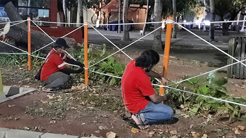 Penampakan Pantai Ancol Dipasang Pagar, Pengunjung Dilarang Berenang - Bagian 3