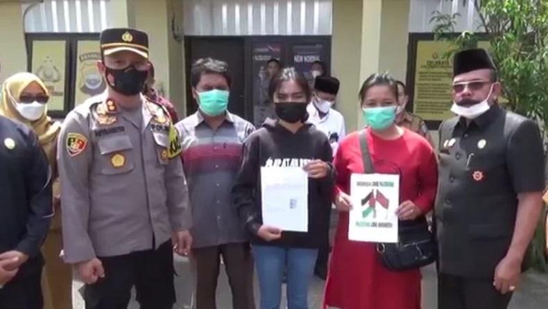 title Siswi SMA di Bengkulu Tengah yang Viral Hina Palestina Masih Syok, Sekolah Beri Pendampingan Siswi SMA di Bengkulu Tengah yang Viral Hina Palestina Masih Syok, Sekolah Beri Pendampingan