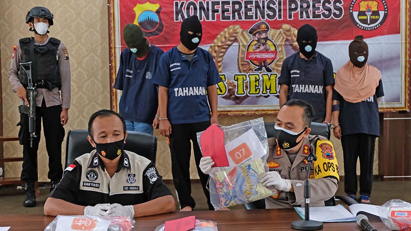 Kronologi Bocah 7 Tahun Dibunuh Orang Tua Di Temanggung, Dimasukkan Ke ...