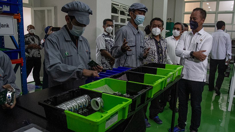 Melihat Siswa SMK-SMTI Yogyakarta Rakit Alat Deteksi Covid-19 - Bagian 3