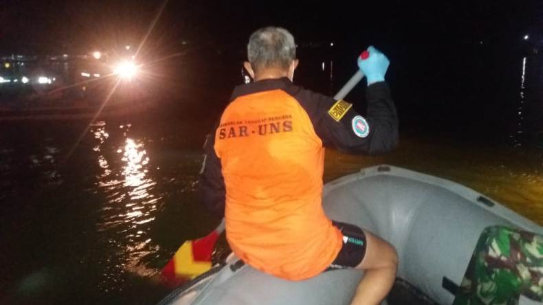 Begini Kisah SAR UNS Evakuasi 3 Jenazah Korban Perahu Terbalik di Waduk Kedung Ombo