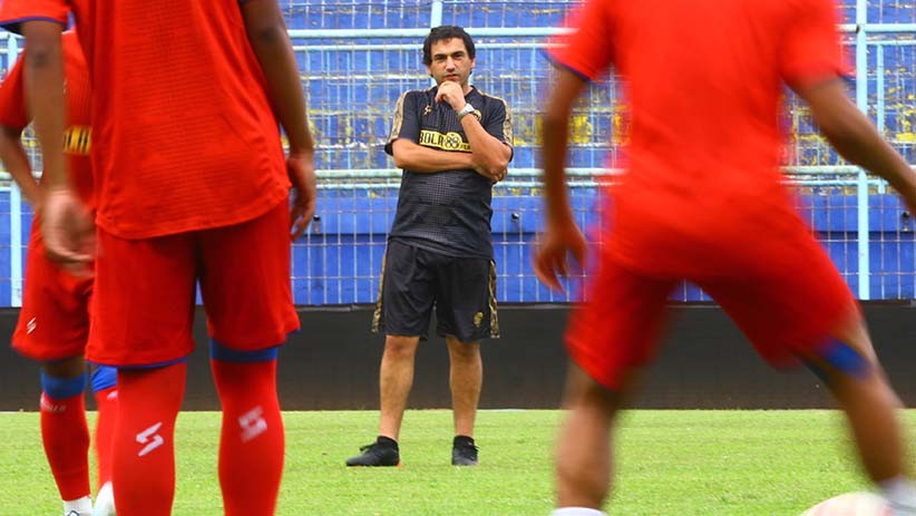 Begini Gaya Eduardo Almeida, Pelatih Baru Arema FC - Bagian 1