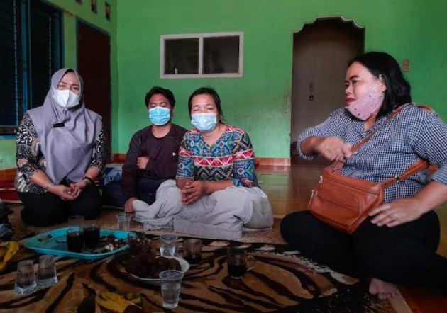title Minta Maaf, Siswi yang Viral Hina Palestina Tetap Ingin Sekolah di SMA 1 Bengkulu Tengah Minta Maaf, Siswi yang Viral Hina Palestina Tetap Ingin Sekolah di SMA 1 Bengkulu Tengah