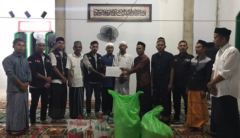 Gampong Panton Raya di Pidie Jaya Donasikan Beras 150 Kilogram untuk Palestina
