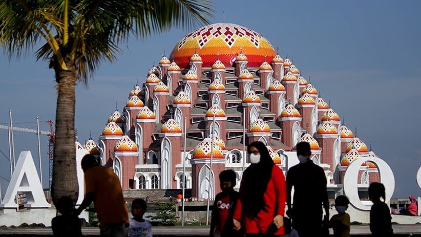 Melihat Pembangunan Masjid 99 Kubah Ikon Kota Makassar