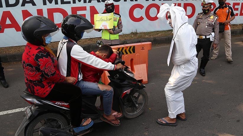 Menyeramkan, Ada Sosok Hantu dan Keranda Mayat di Pos Penyekatan Surabaya - Bagian 2