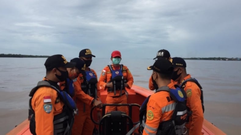 Api Sudah Dipadamkan, KM Karya Indah Ditarik ke Pulau Lifamatola
