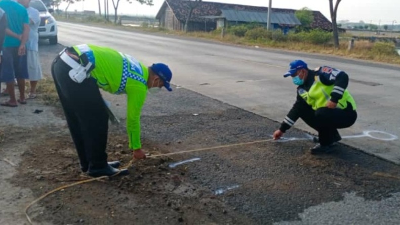 Bus Tabrak Sepeda Onthel di Rembang, 1 Tewas 