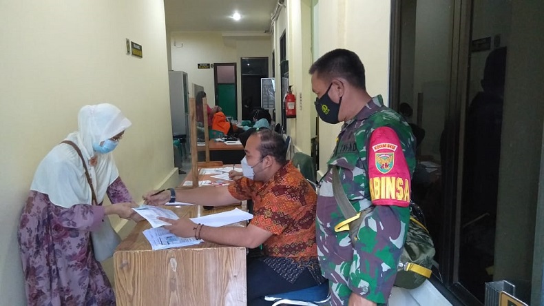 title Purnawirawan TNI di Jambi Harus Dirayu untuk Divaksin Purnawirawan TNI di Jambi Harus Dirayu untuk Divaksin