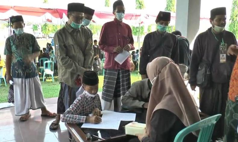 Ratusan Santri asal Kendal Swab Test Antigen, 1 Positif Covid-19
