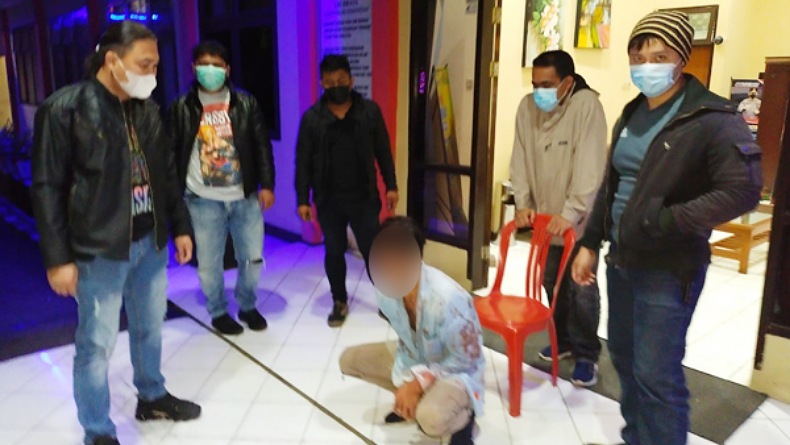 title Berawal dari Pesta Miras, Warga Rurukan Aniaya Teman dengan Pisau Dapur Berawal dari Pesta Miras, Warga Rurukan Aniaya Teman dengan Pisau Dapur