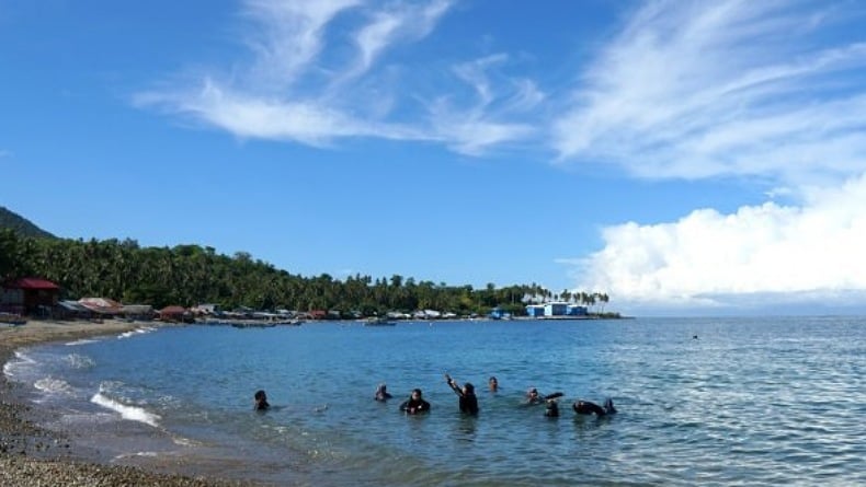 Objek Wisata Pantai Botutonuo Kembali Dikunjungi Wisatawan