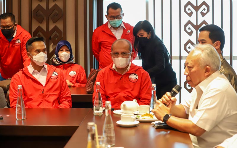 Diantar Tim Sukses, Anindya Bakrie Daftar Calon Ketua Umum Kadin - Bagian 2
