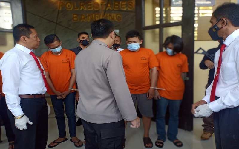 title 6 Pengedar Ditangkap, 5.400 Orang Diselamatkan dari Penyalahgunaan Narkoba 6 Pengedar Ditangkap, 5.400 Orang Diselamatkan dari Penyalahgunaan Narkoba