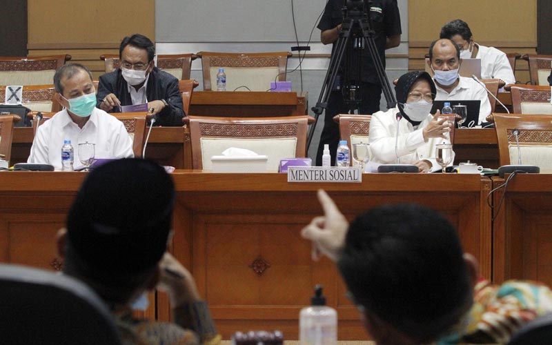  Mensos Risma Raker dengan Komisi VIII DPR - Bagian 4