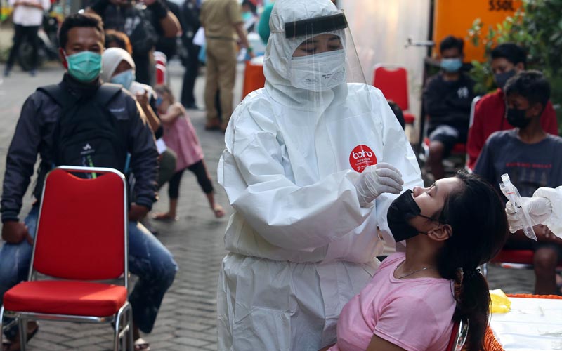 Tes PCR Digelar di Rusun Penjaringansari Surabaya Setelah Belasan Penghuni Terpapar Covid-19 - Bagian 4