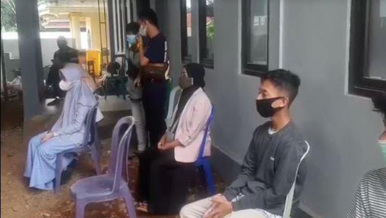 title Pemkab Pekalongan Fasilitasi Rapid Test Antigen untuk Santri dan Pemudik Pemkab Pekalongan Fasilitasi Rapid Test Antigen untuk Santri dan Pemudik