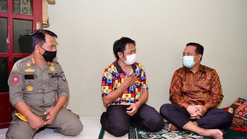 Andi Sudirman Sulaiman Kunjungi Rumah Korban Tenggelam di Kubangan Stadion Mattoanging