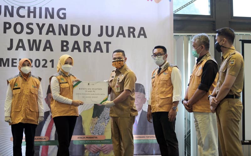 Kang Emil Hadiri Launching Pendamping Posyandu Juara  - Bagian 3