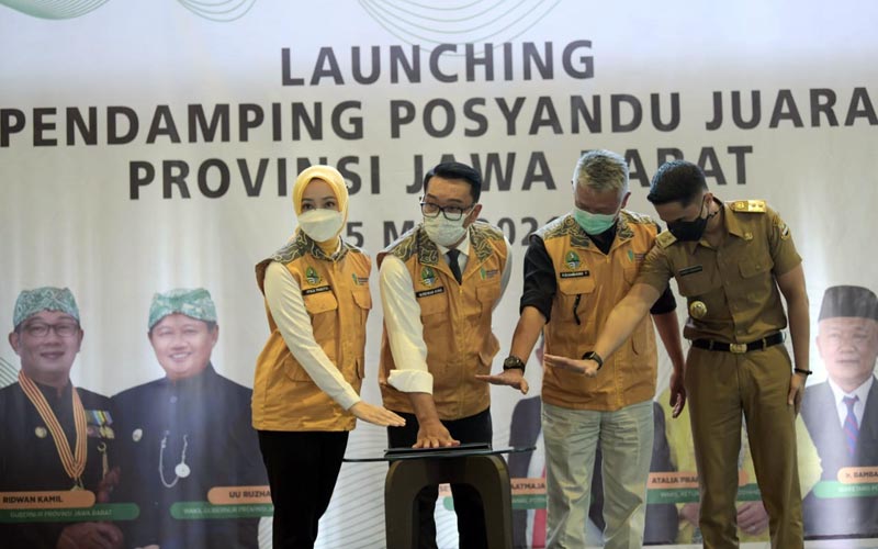 Kang Emil Hadiri Launching Pendamping Posyandu Juara  - Bagian 2