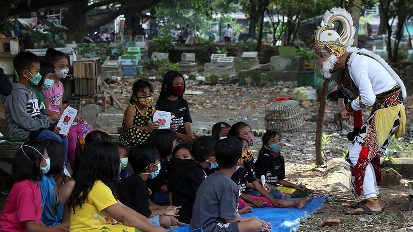 Kera Putih Hanoman Muncul di Makam Rangkah Surabaya - Bagian 3