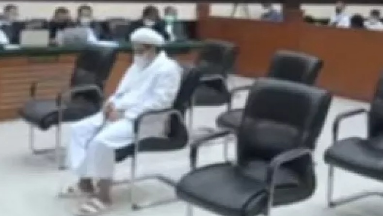 Hakim Hukum Habib Rizieq Denda Rp20 Juta Kasus Kerumunan Megamendung