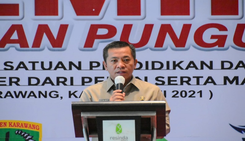 Jelang Ajaran Baru, Pemkab Karawang Larang Sekolah Pungut Biaya dan Paksa Orang Tua Beli Buku