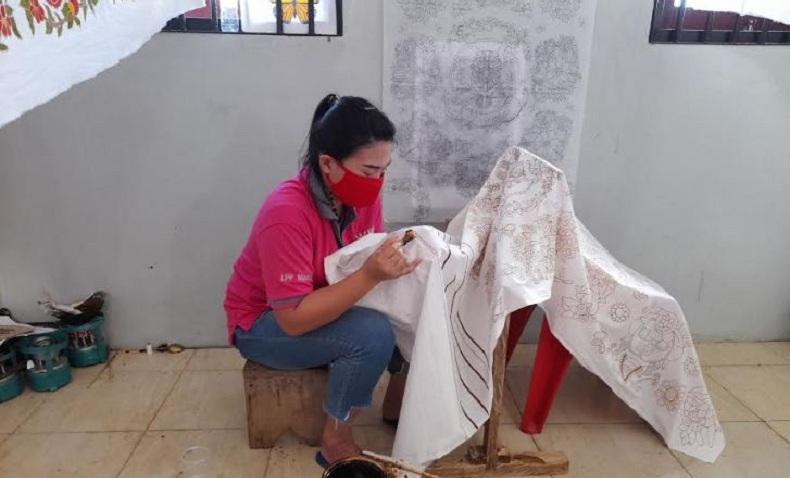 Kreasi Batik Khas Sulut dari Tangan Terampil di Balik Jeruji Lapas Perempuan Manado
